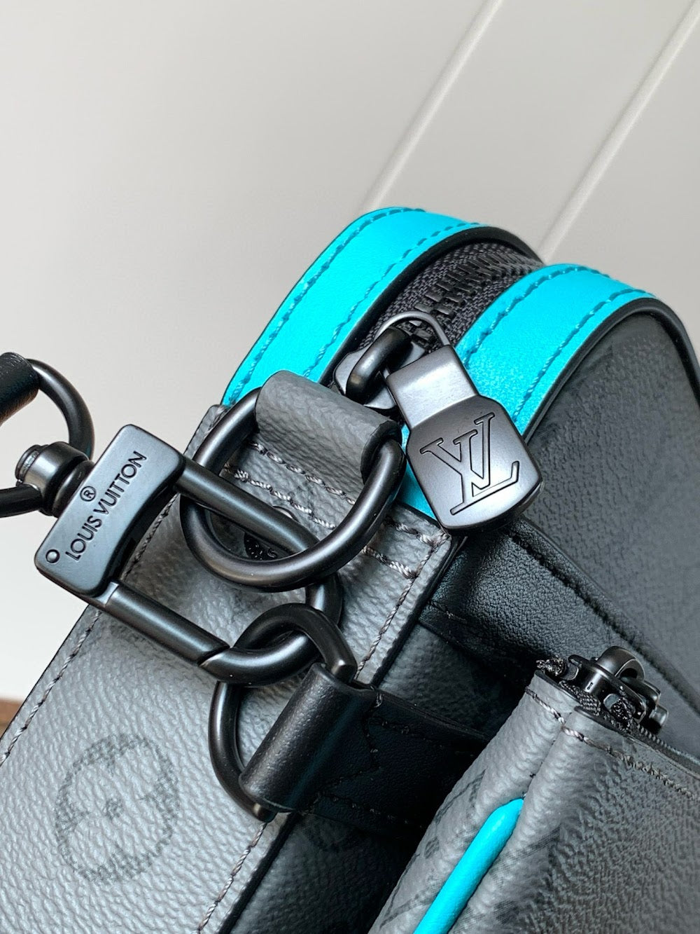 Dragons Bags ln Luxury Bag --71398