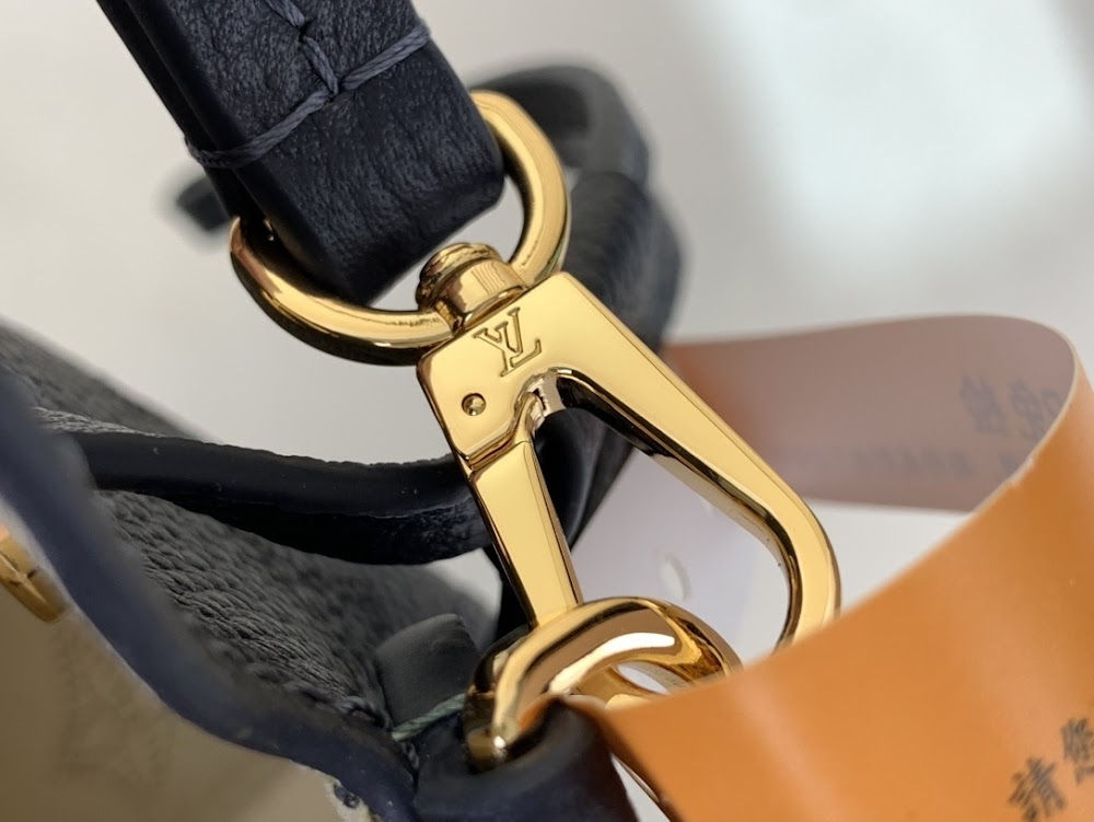 Dragons Bags ln Luxury Bag --69632