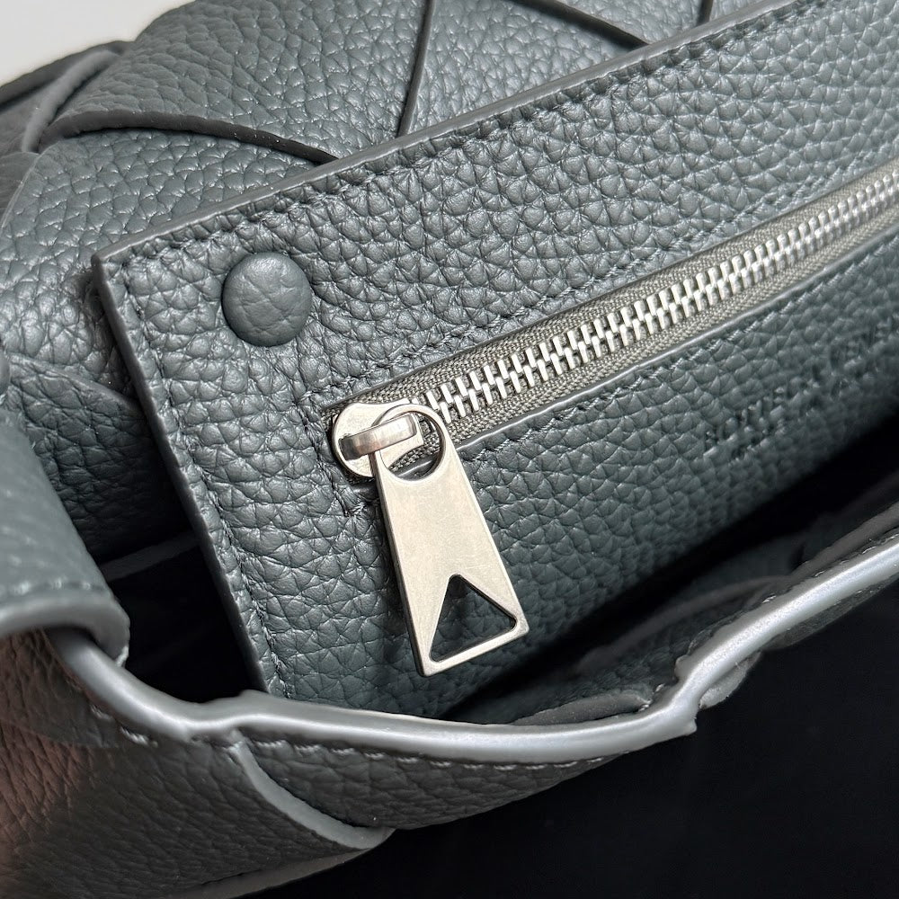 new-luxury-designer-bags-nm10584