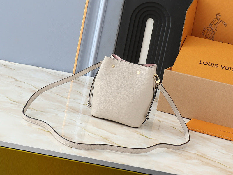 Dragons Bags ln Luxury Bag --81603