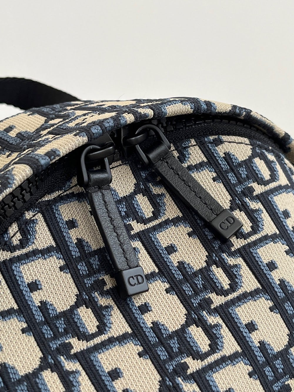 Dragons BagsDiorn Luxury Bag --116011