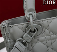 new-elite-designer-bags-nm7428
