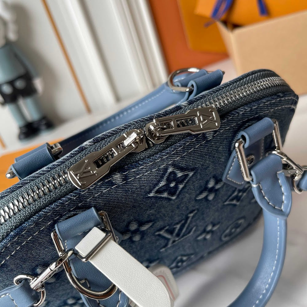 Dragons Bags ln Luxury Bag --77249