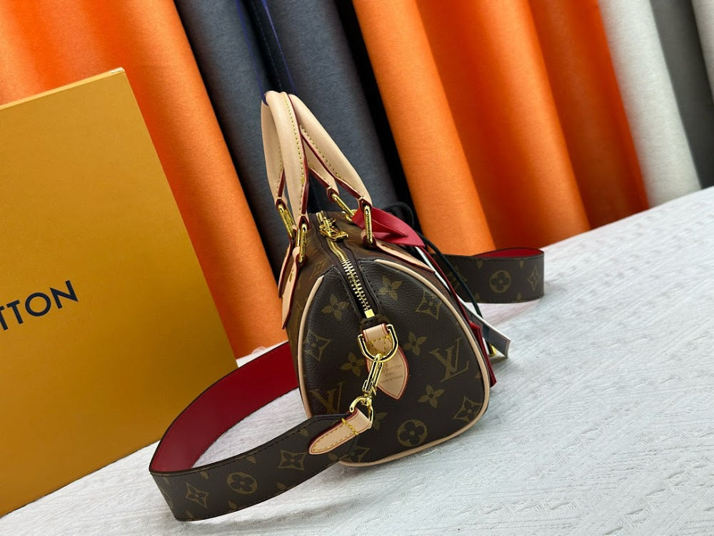 Dragons Bags ln Luxury Bag --81582