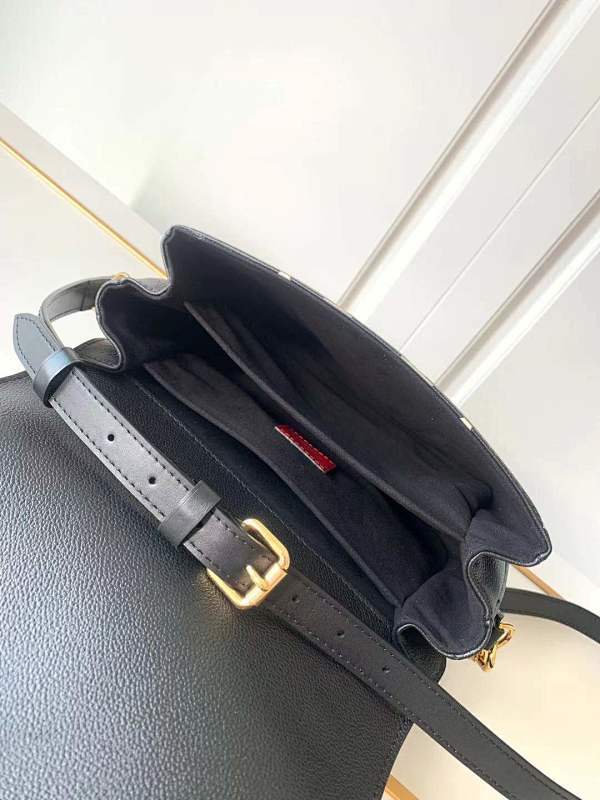 Dragons Bags ln Luxury Bag --56390