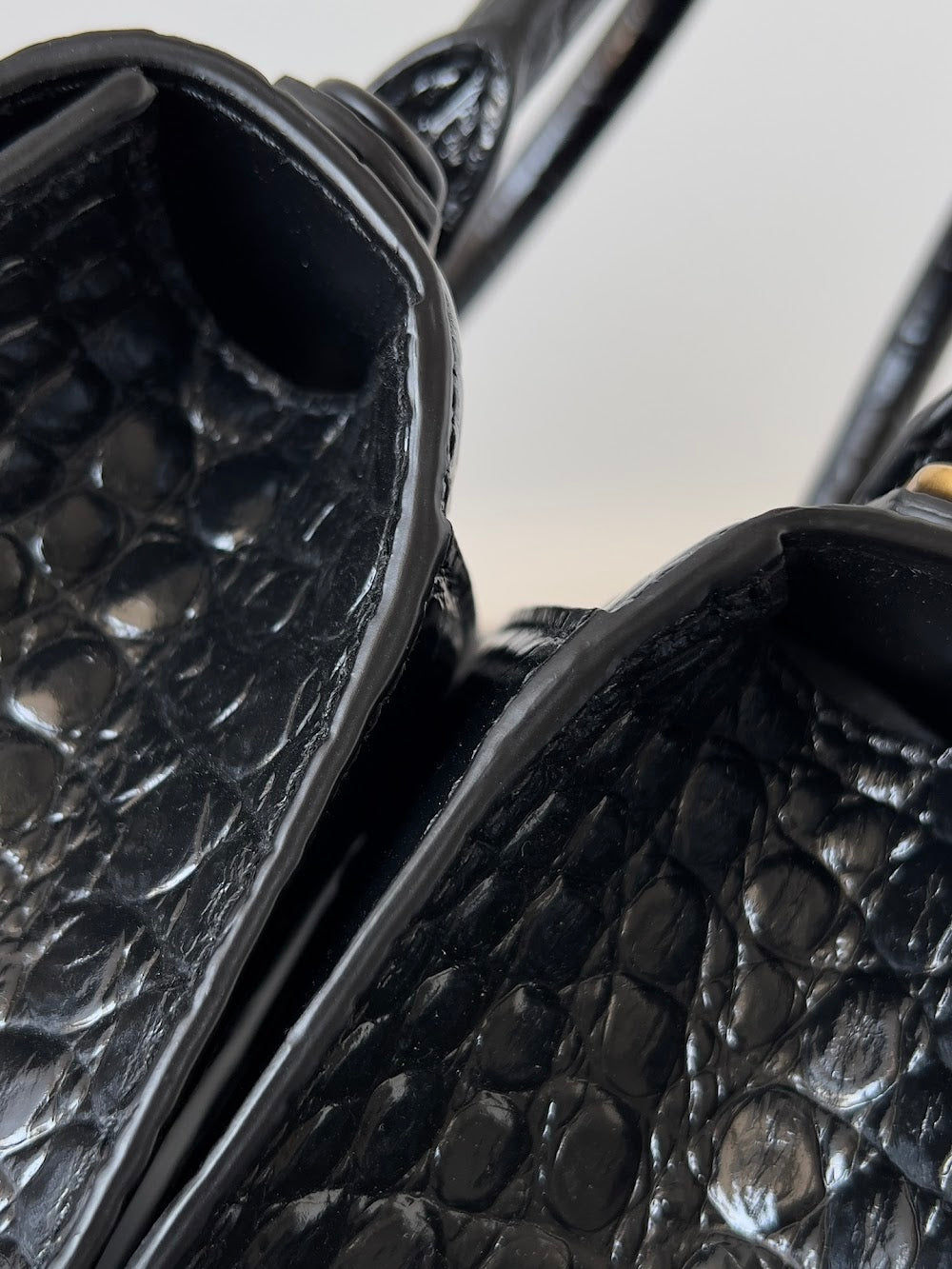 Dragons Bags Balenciaga Luxury Bag --111623