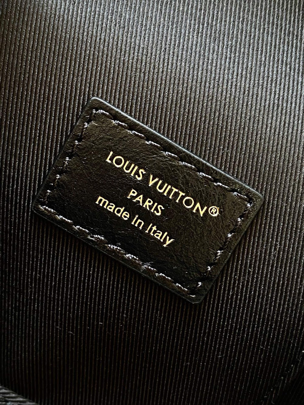 Dragons Bags ln Luxury Bag --97417
