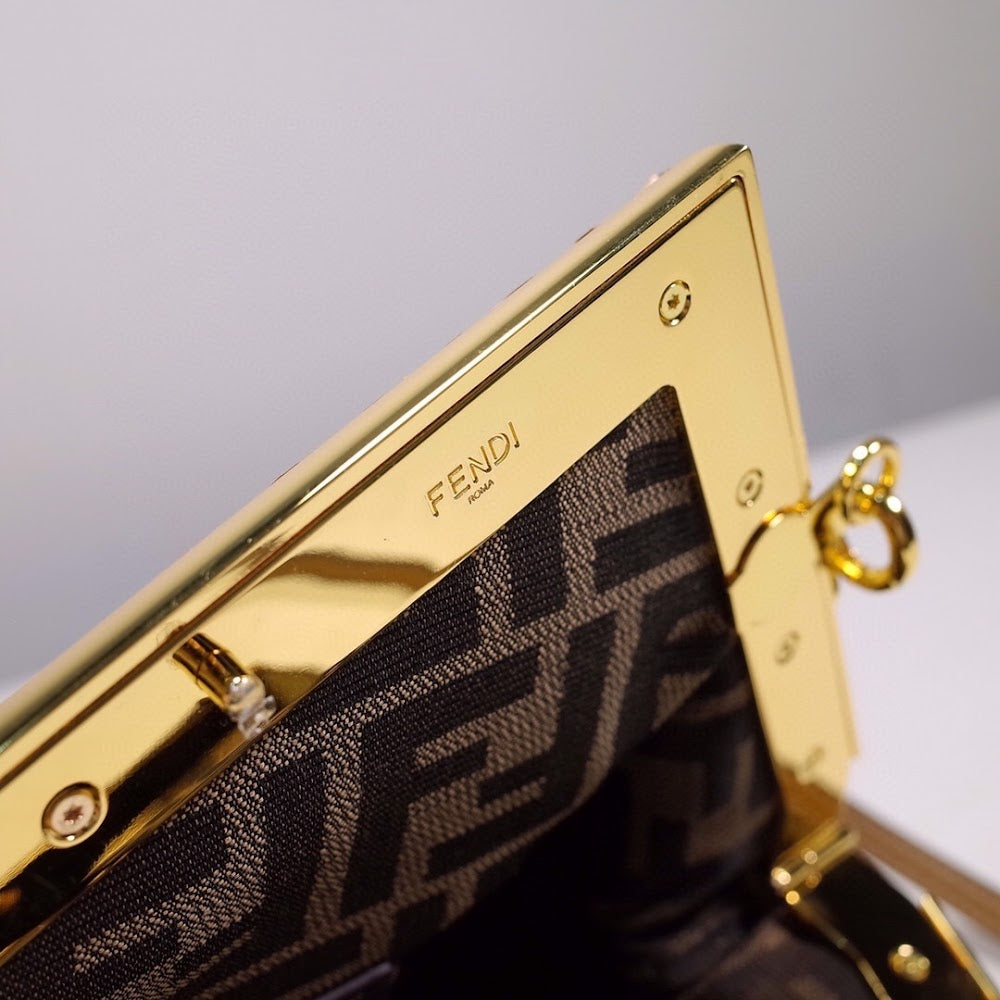 new-luxury-designer-bags-nm15263