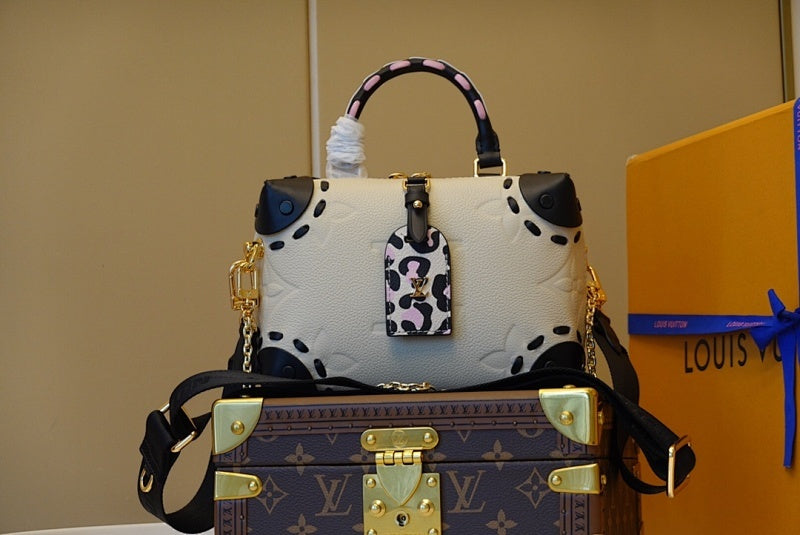 Dragons Bags ln Luxury Bag --56511