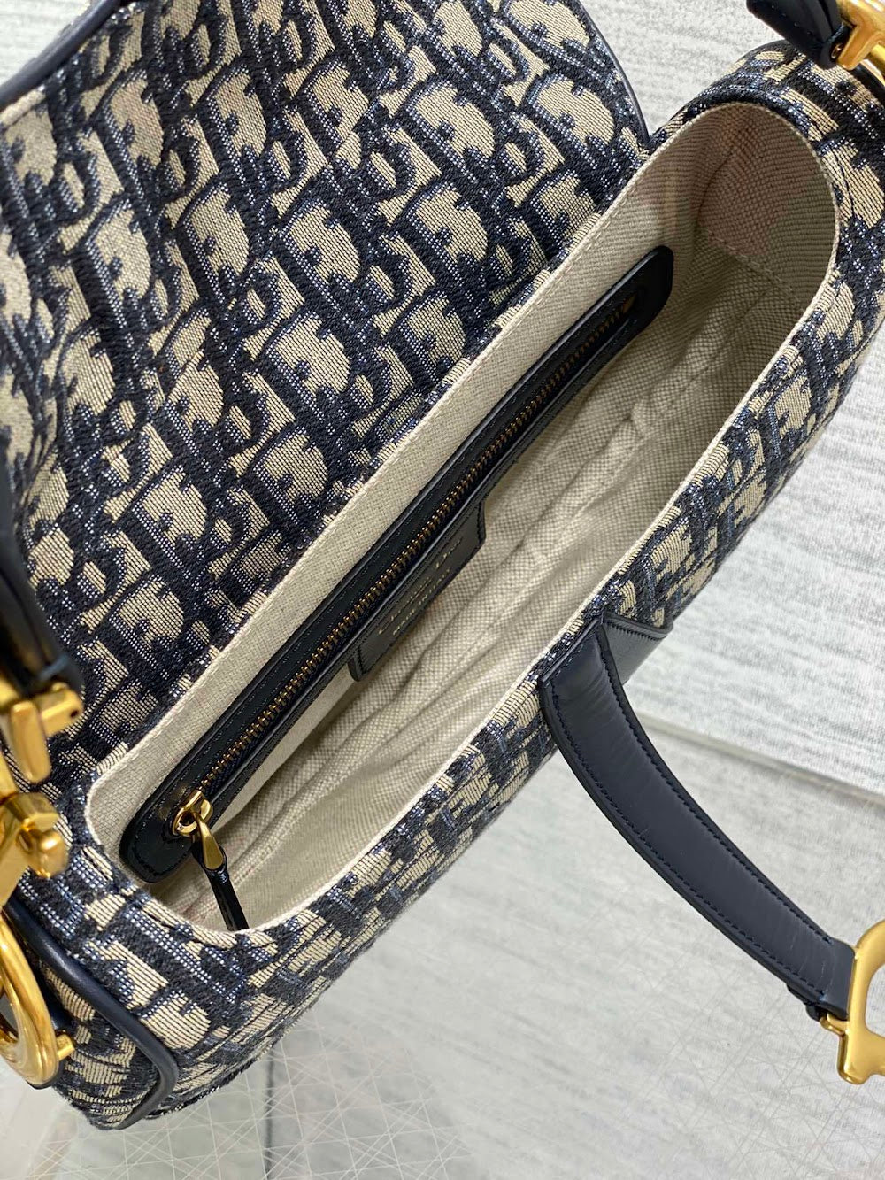 Dragons BagsDiorn Luxury Bag --115015