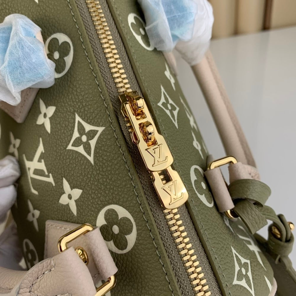Dragons Bags ln Luxury Bag --67338