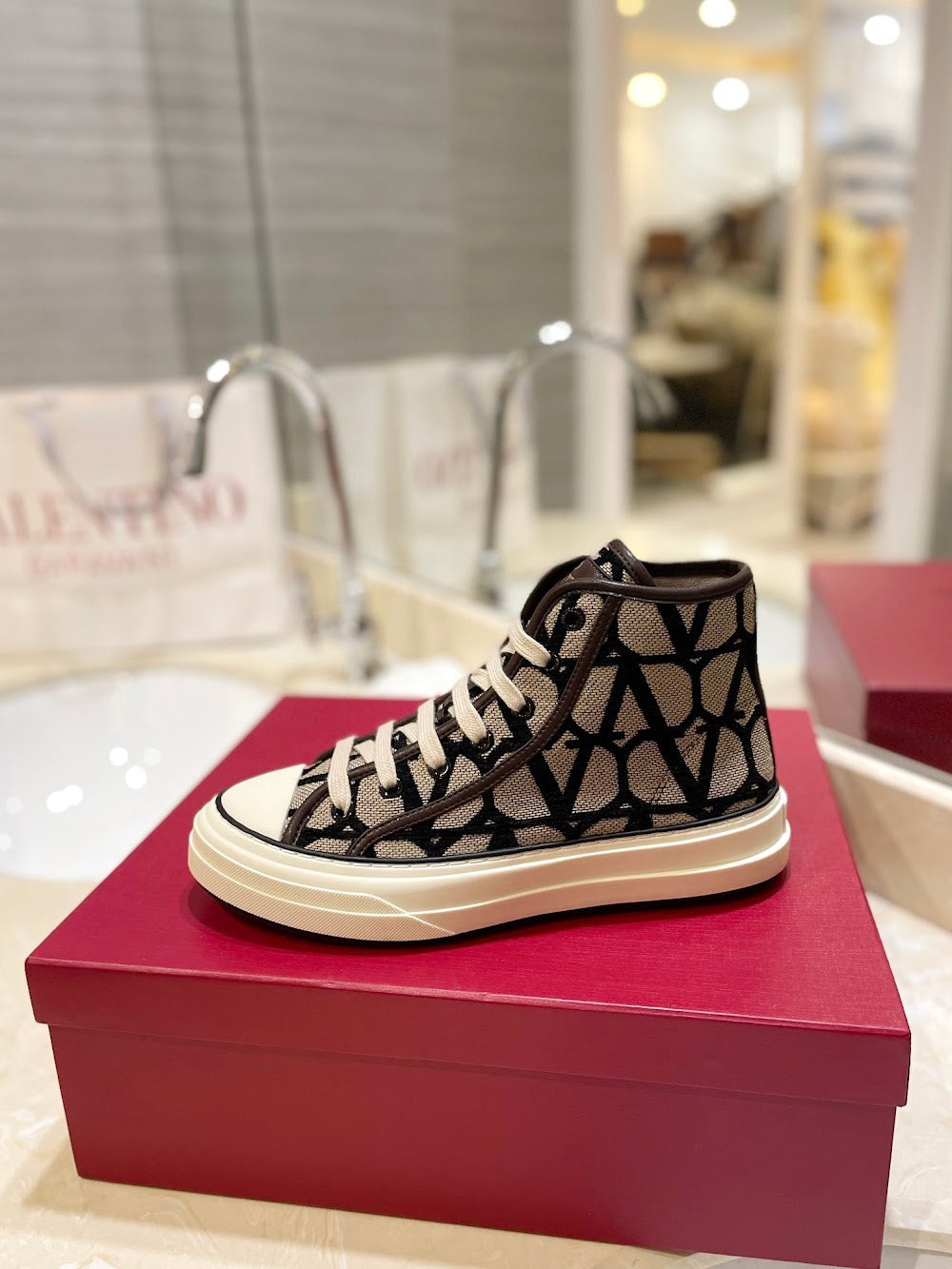 Dragons Bags Valentino Luxury Shoes --52648