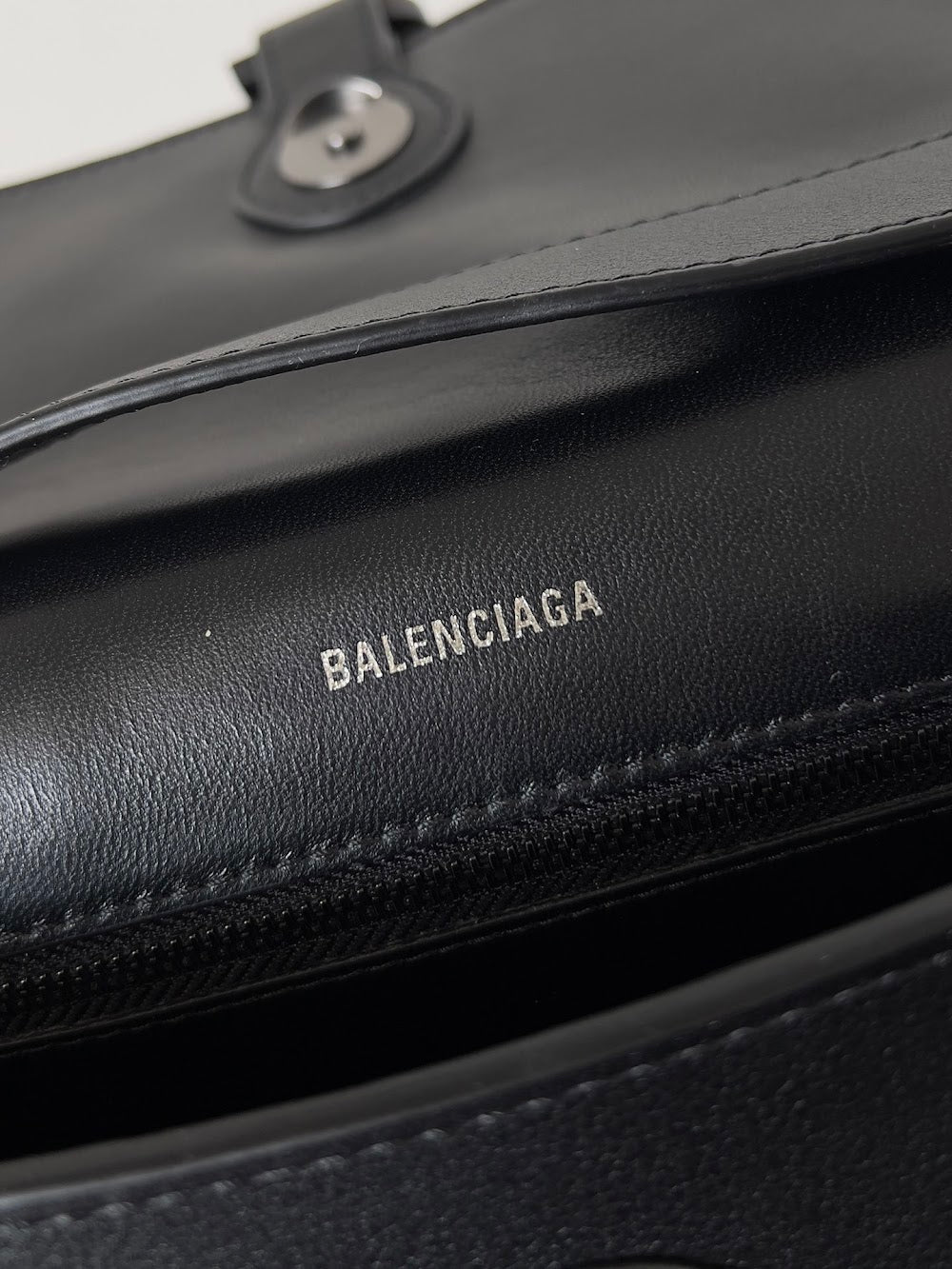 Dragons Bags Balenciaga Luxury Bag --111762