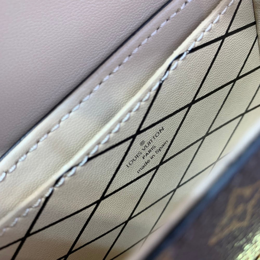 Dragons Bags ln Luxury Bag --59443