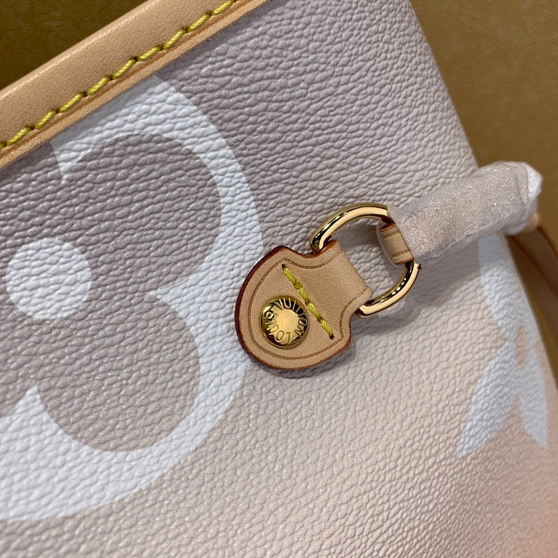 Dragons Bags ln Luxury Bag --66076