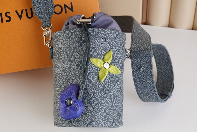 Dragons Bags ln Luxury Bag --67817
