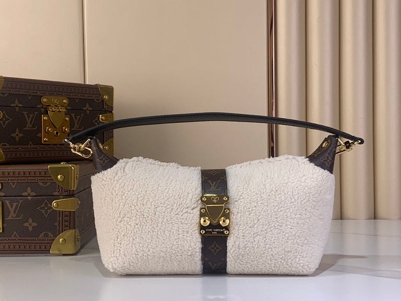Dragons Bags ln Luxury Bag --69871