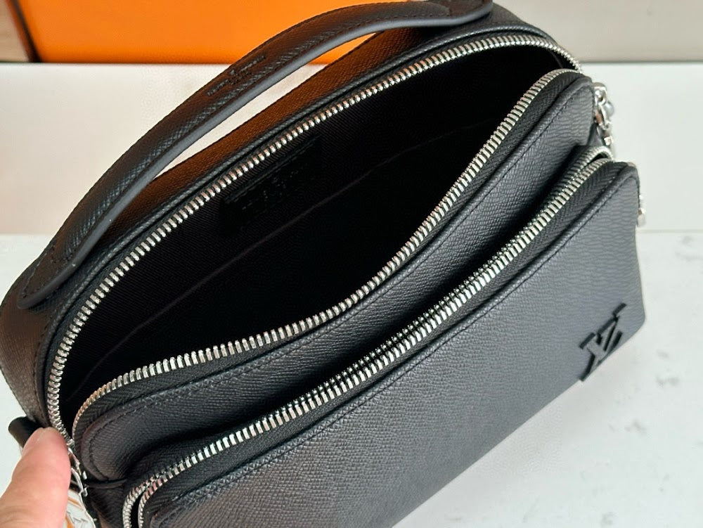 Dragons Bags ln Luxury Bag --70900