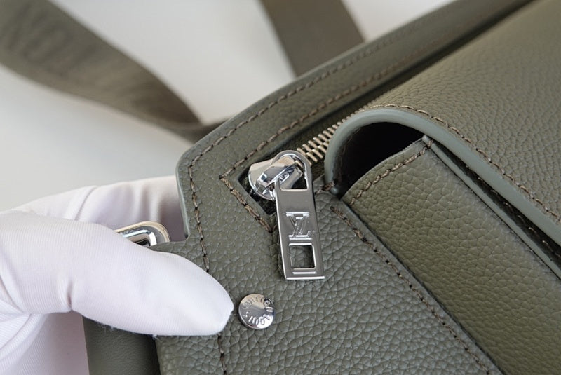 Dragons Bags ln Luxury Bag --61321
