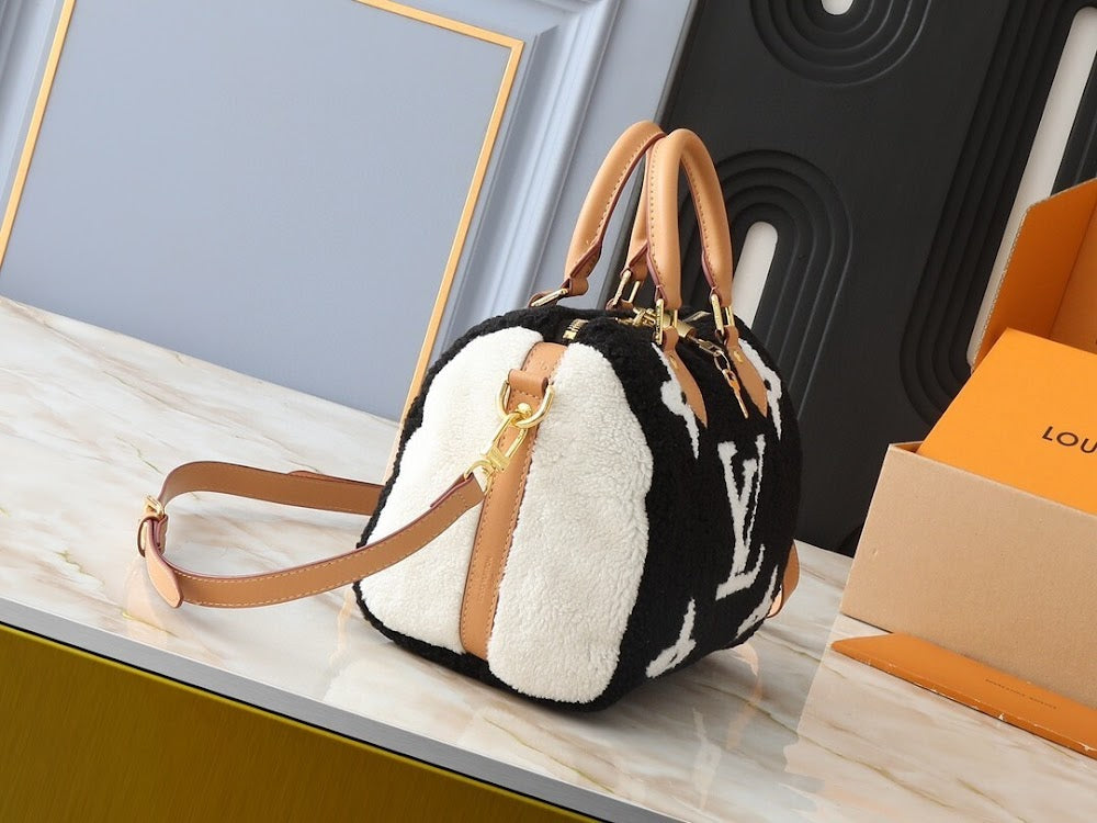 Dragons Bags ln Luxury Bag --76518
