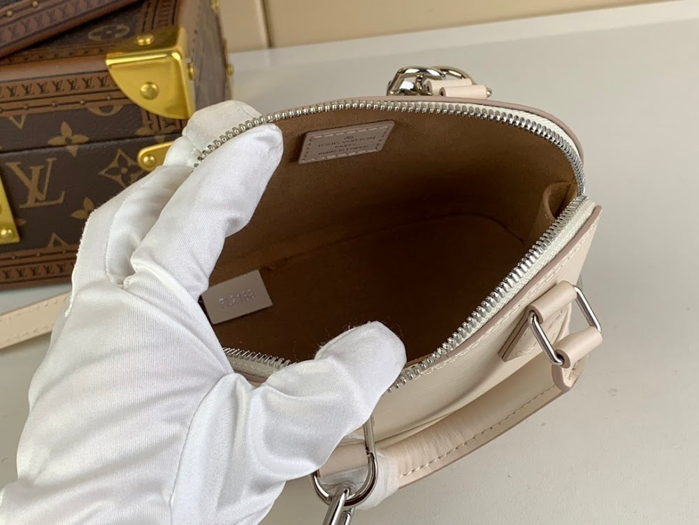 Dragons Bags ln Luxury Bag --58007