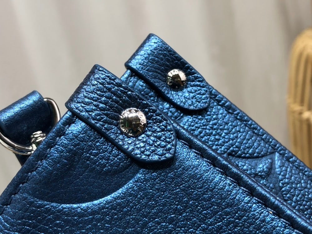 Dragons Bags ln Luxury Bag --66656