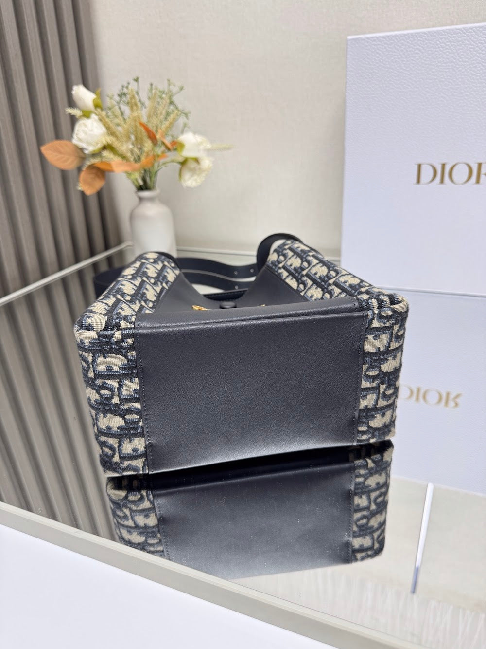 Dragons BagsDiorn Luxury Bag --116040