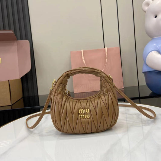 Dragons Bags Miun Miun Luxury Bag --122158