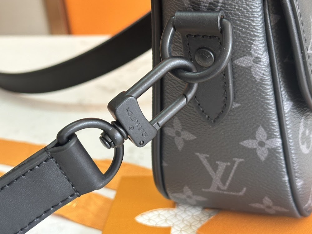 Dragons Bags ln Luxury Bag --71650