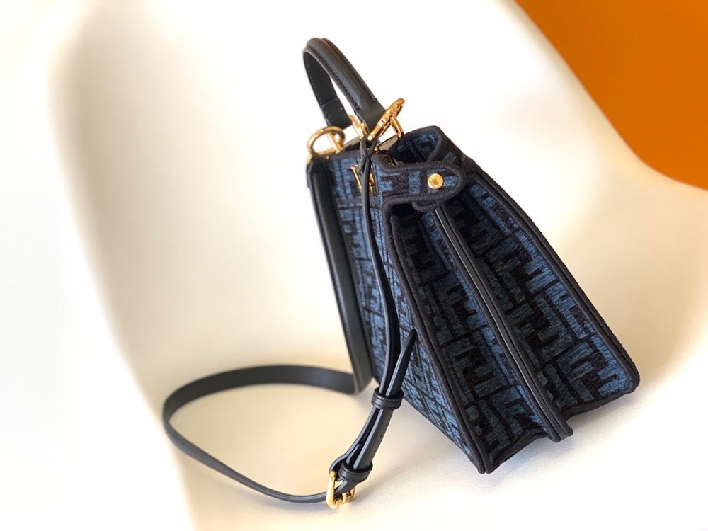 new-designer-premium-bags-nm15166