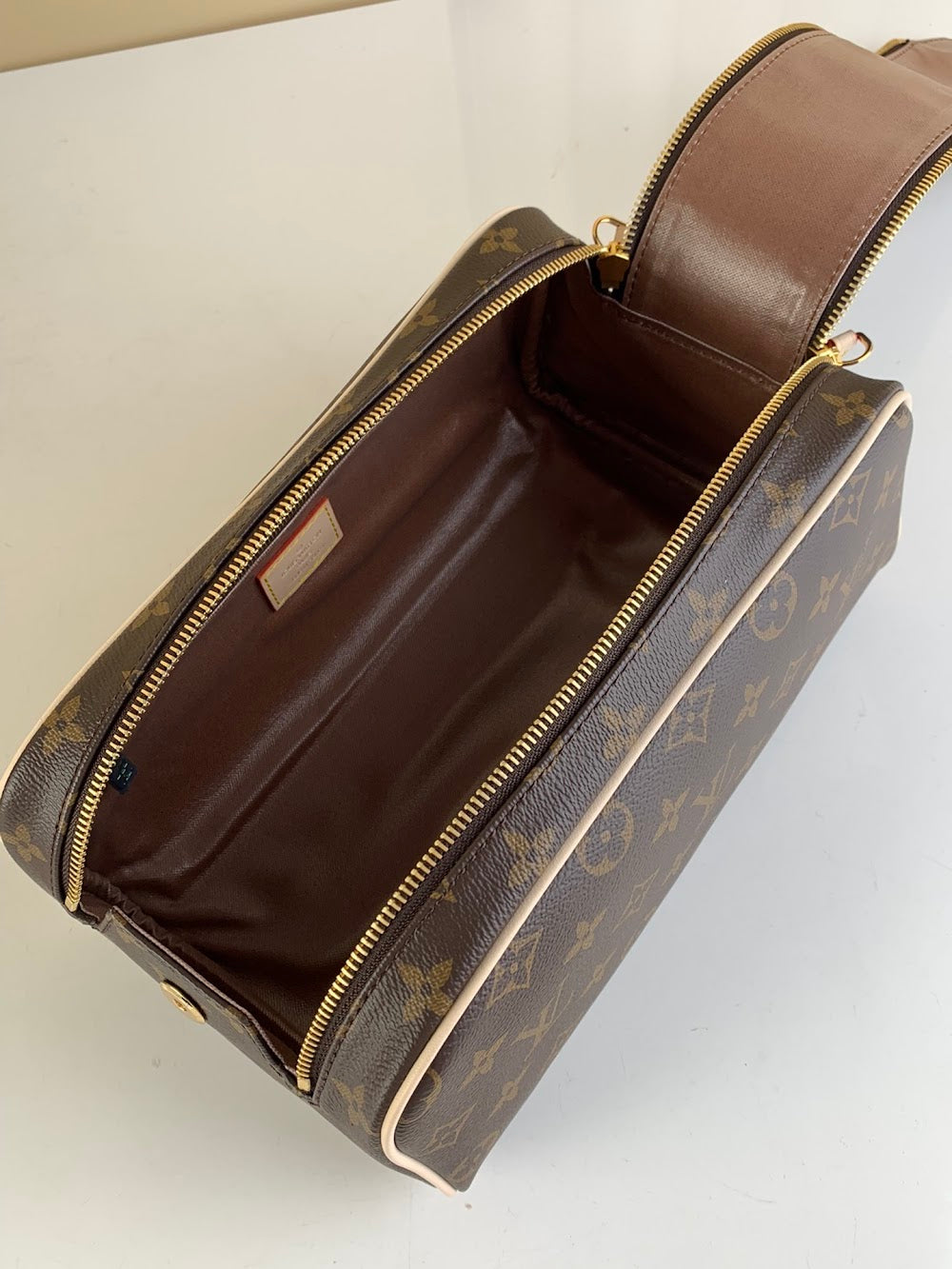 Dragons Bags ln Luxury Bag --67548