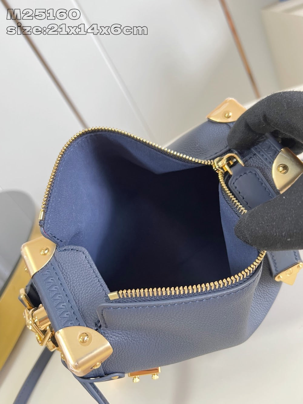 Dragons Bags ln Luxury Bag --96855