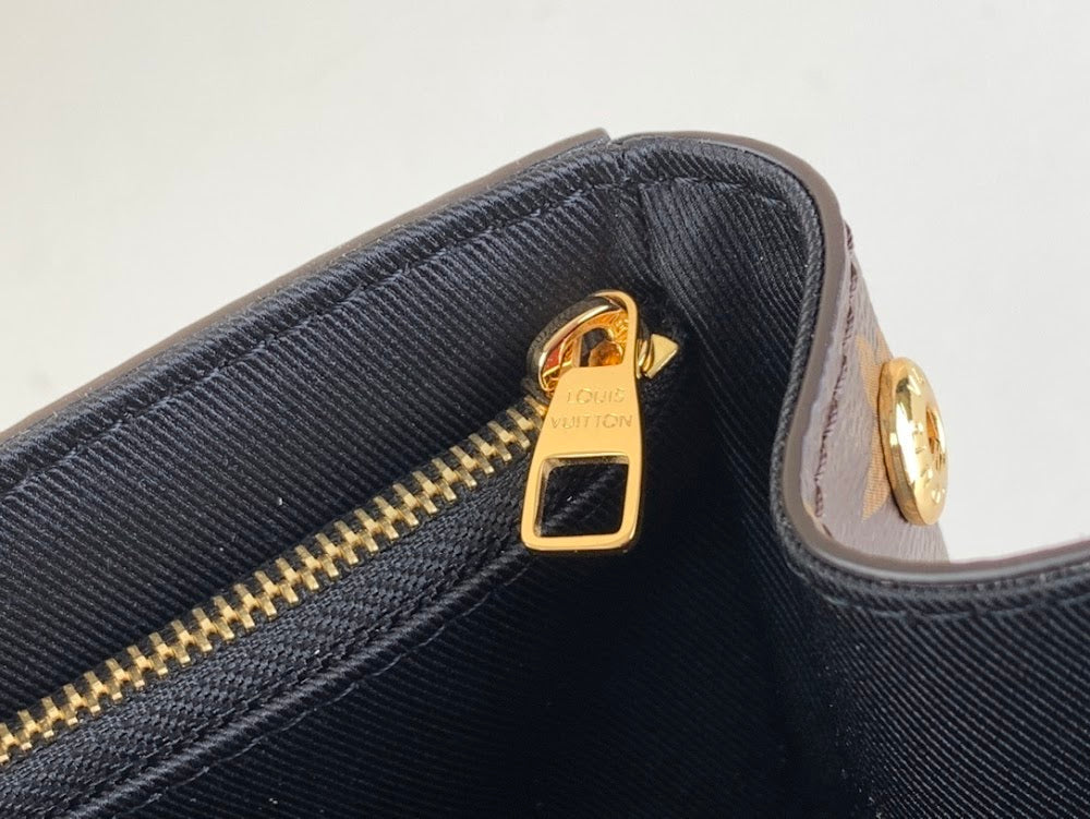 Dragons Bags ln Luxury Bag --62062