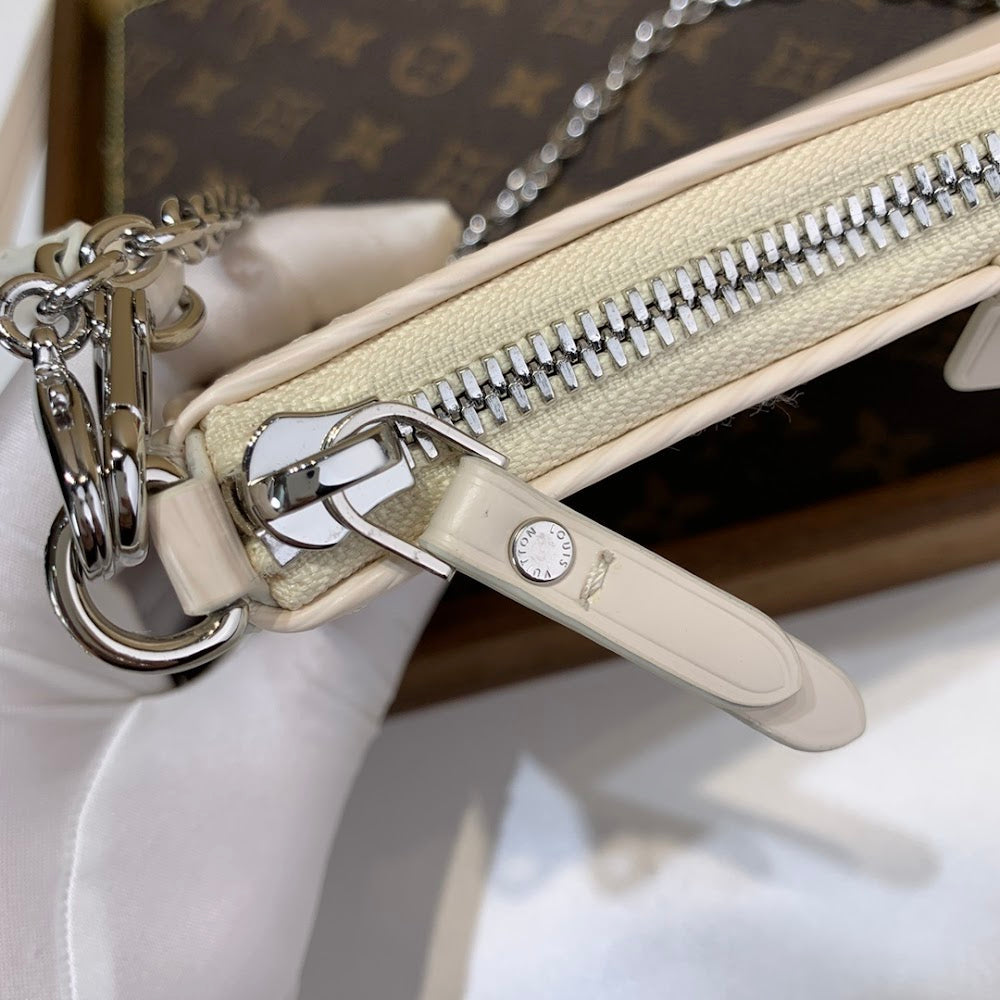 Dragons Bags ln Luxury Bag --59709