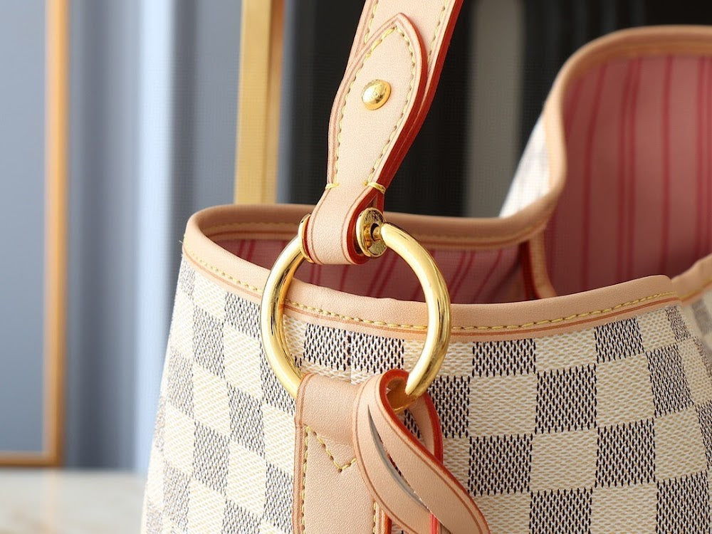 Dragons Bags ln Luxury Bag --76689