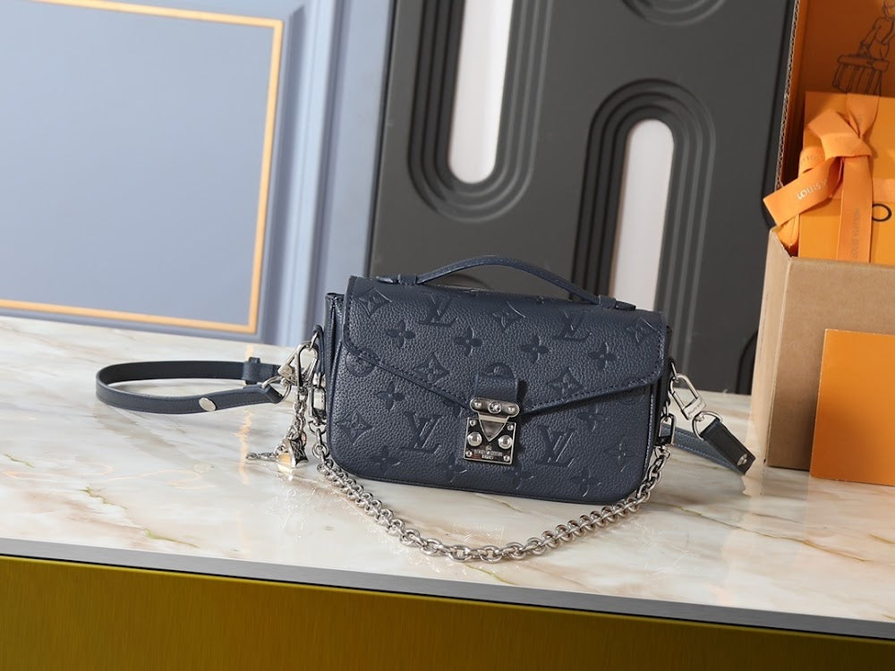 Dragons Bags ln Luxury Bag --77683