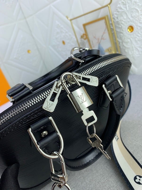 Dragons Bags ln Luxury Bag --78526