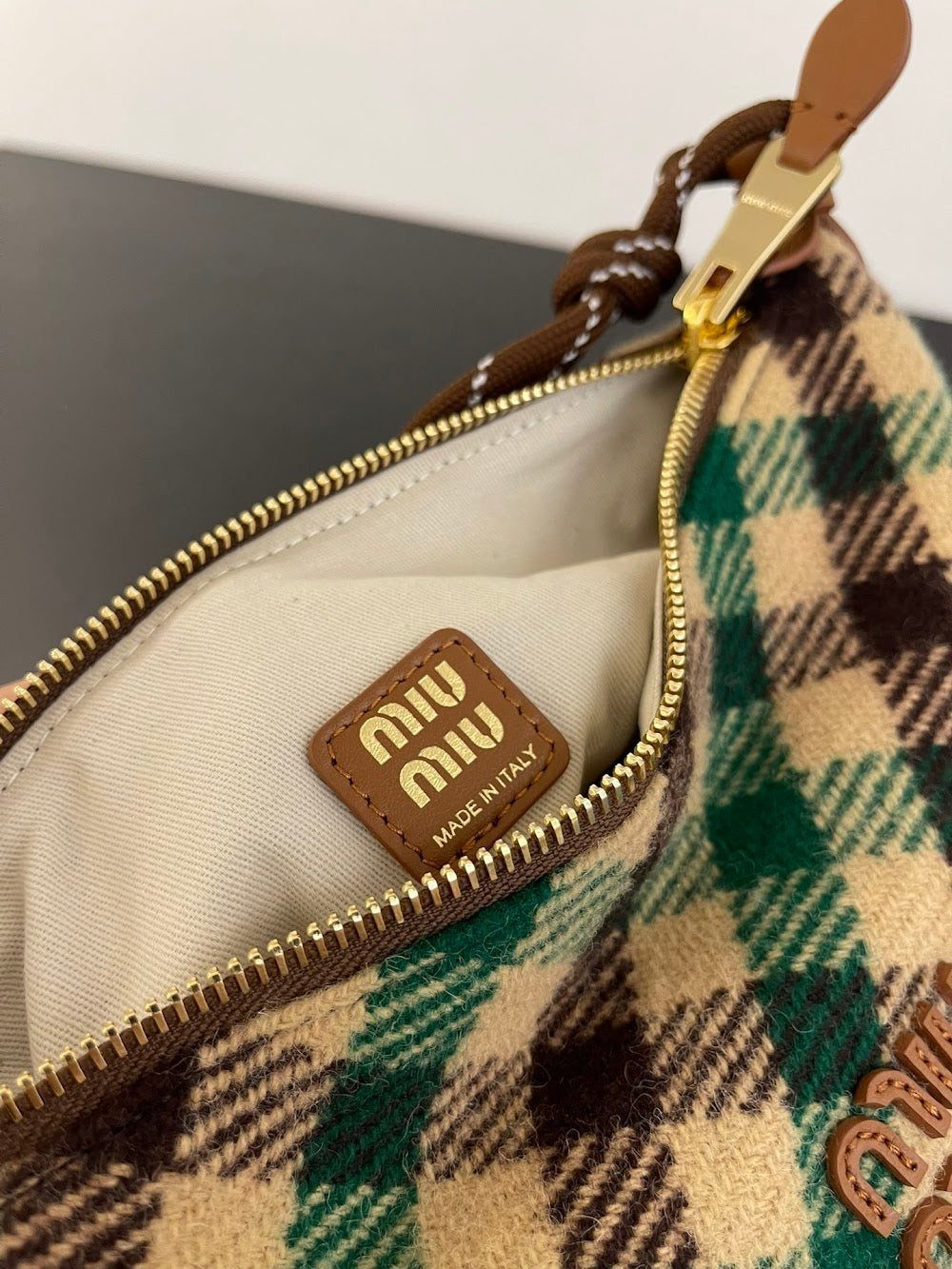 Dragons Bags Miun Miun Luxury Bag --122733