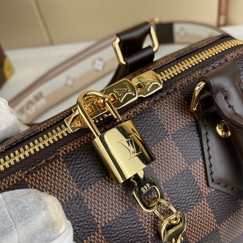 Dragons Bags ln Luxury Bag --68357