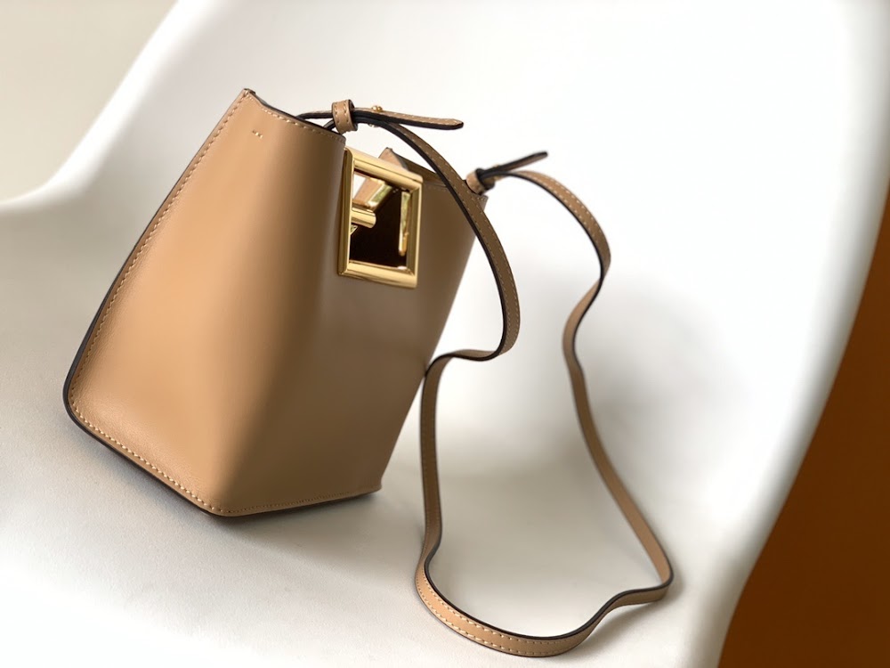 new-designer-premium-bags-nm15349