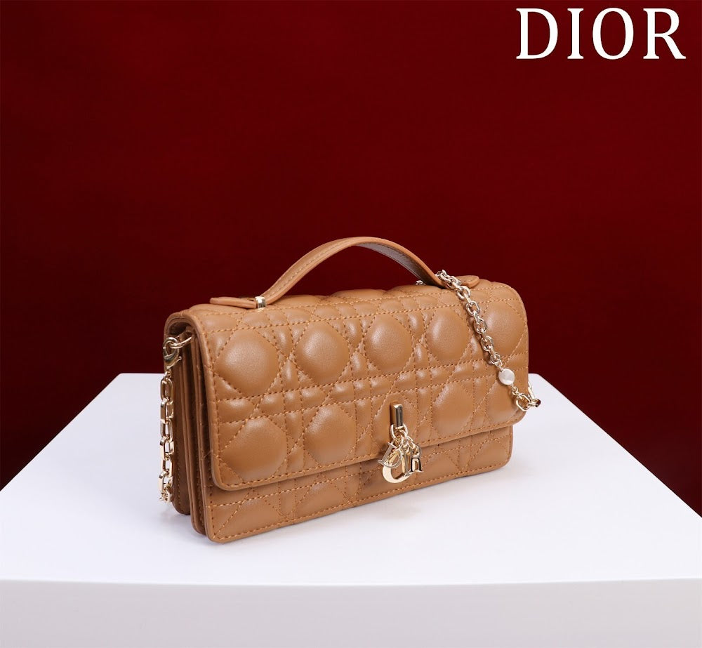 Dragons BagsDiorn Luxury Bag --116229