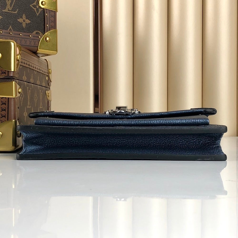 Dragons Bags ln Luxury Bag --66952