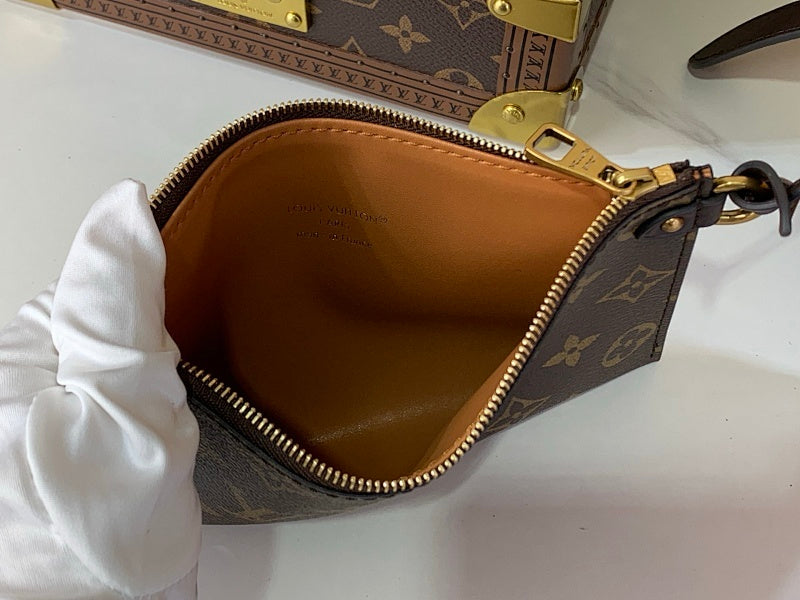 Dragons Bags ln Luxury Bag --62982