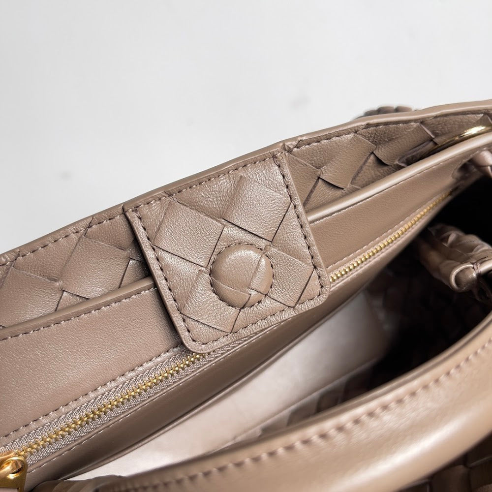 new-luxury-designer-bags-nm10684