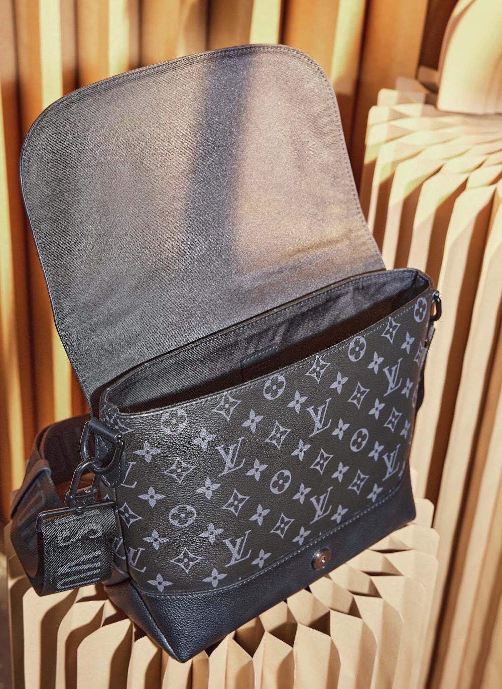 Dragons Bags ln Luxury Bag --70430