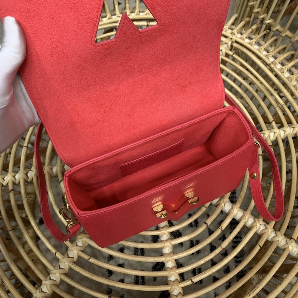 Dragons Bags ln Luxury Bag --60090