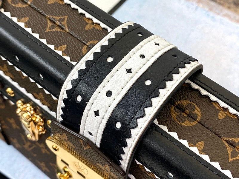 Dragons Bags ln Luxury Bag --59626