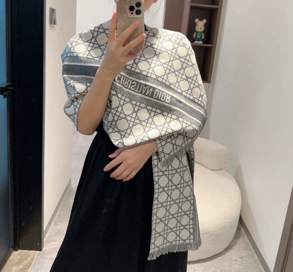 Dragons Bags Premium Designer Scarf --99578
