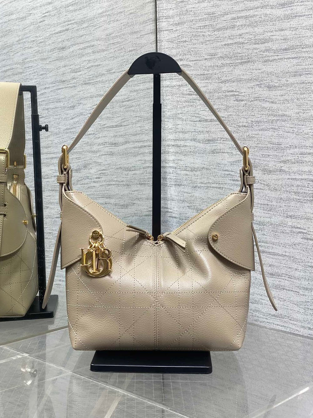 Dragons BagsDiorn Luxury Bag --116081