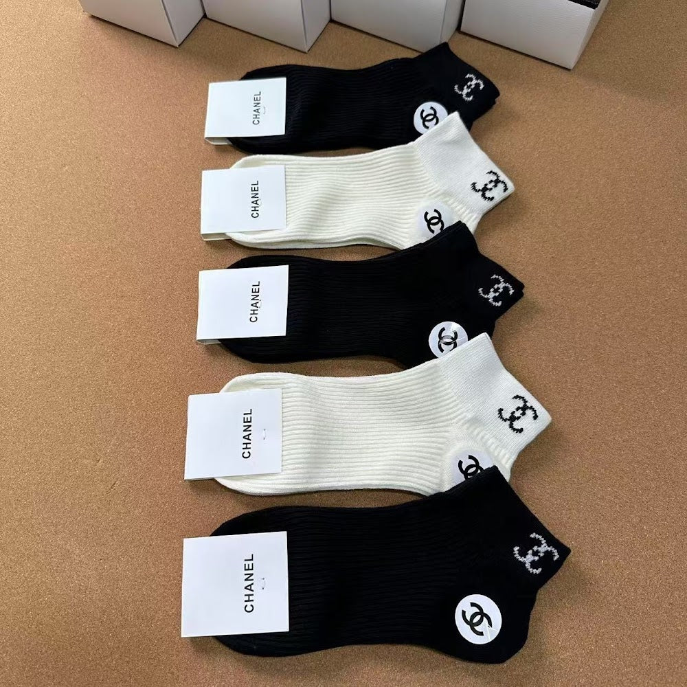 Dragons Bags Premium Luxury Socks --98317
